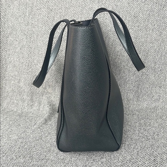Tahari Gray Tote Bag with Classic Minimalist Design - Picture 6 of 16